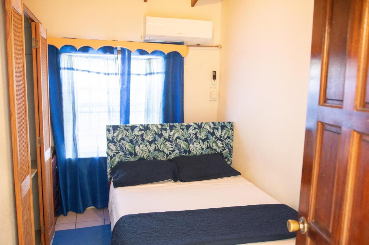 Tropical Breeze Vacation Home And Apartments Гроз-Иле Экстерьер фото